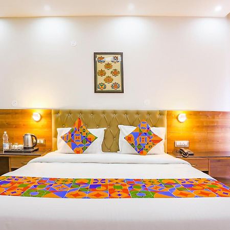Fabhotel Outhills Manāli Buitenkant foto
