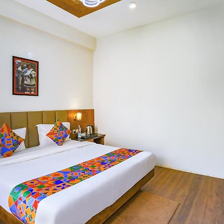 Fabhotel Outhills Manāli Buitenkant foto