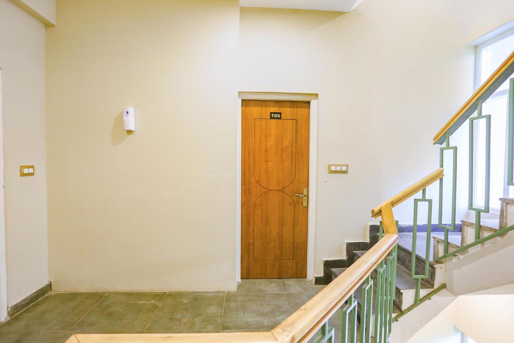 Fabhotel Outhills Manāli Buitenkant foto